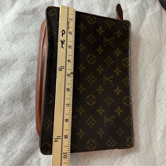 Authentic Louis Vuitton pochette homme